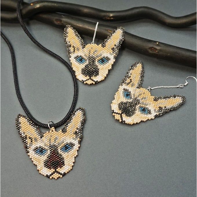 Create Unique Accessories: Sphynx Cat Beaded Pattern