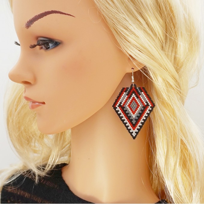 Diamond shape beaded dangling earrings