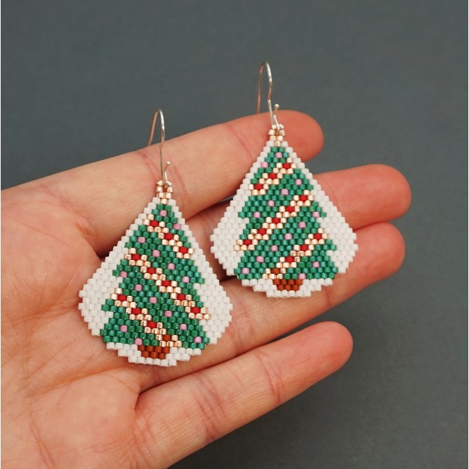 Christmas Tree Small Beaded Earrings